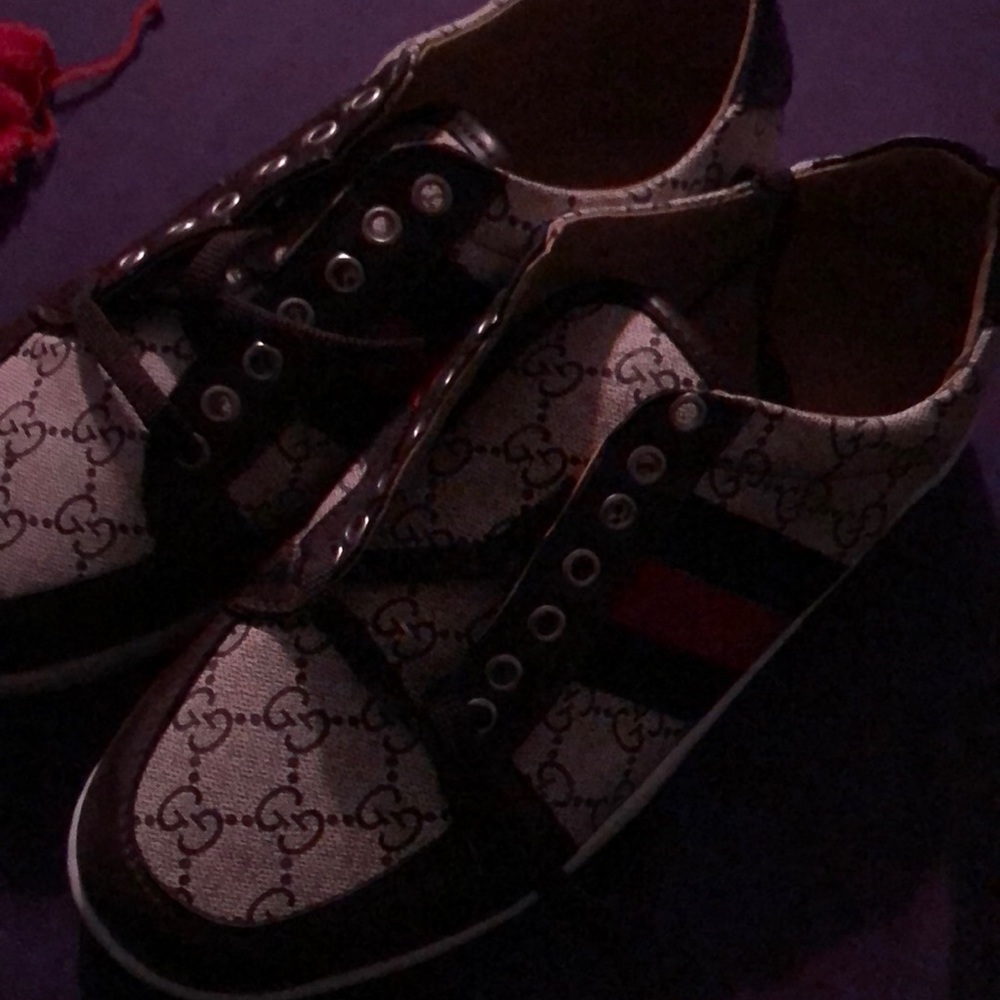 GG Shoes